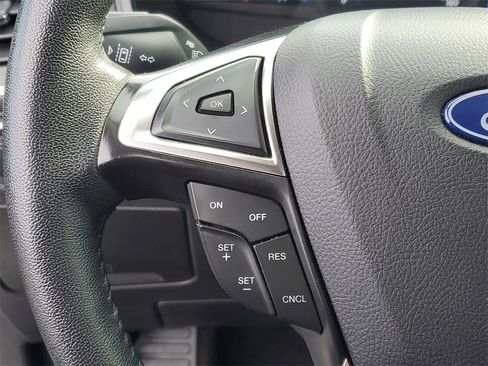 Certified 2024 Ford Edge SEL image 16