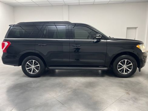 Used 2018 Ford Expedition XLT w/ Equipment Group 201A image 8