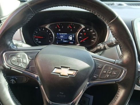Used 2019 Chevrolet Equinox LT image 16