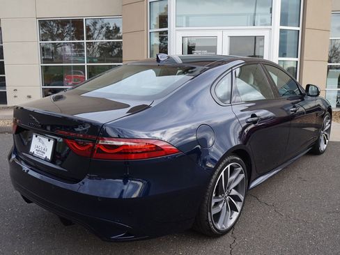 Used 2024 Jaguar XF R-Dynamic SE image 3