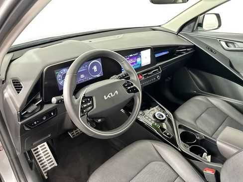 Used 2023 Kia Niro Wave w/ Wave Preserve Package FWD image 21