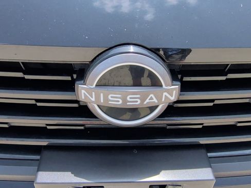 Used 2025 Nissan Kicks SV w/ Charging Package FWD image 9