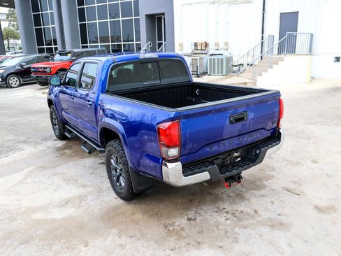 Certified 2023 Toyota Tacoma SR5 image 9