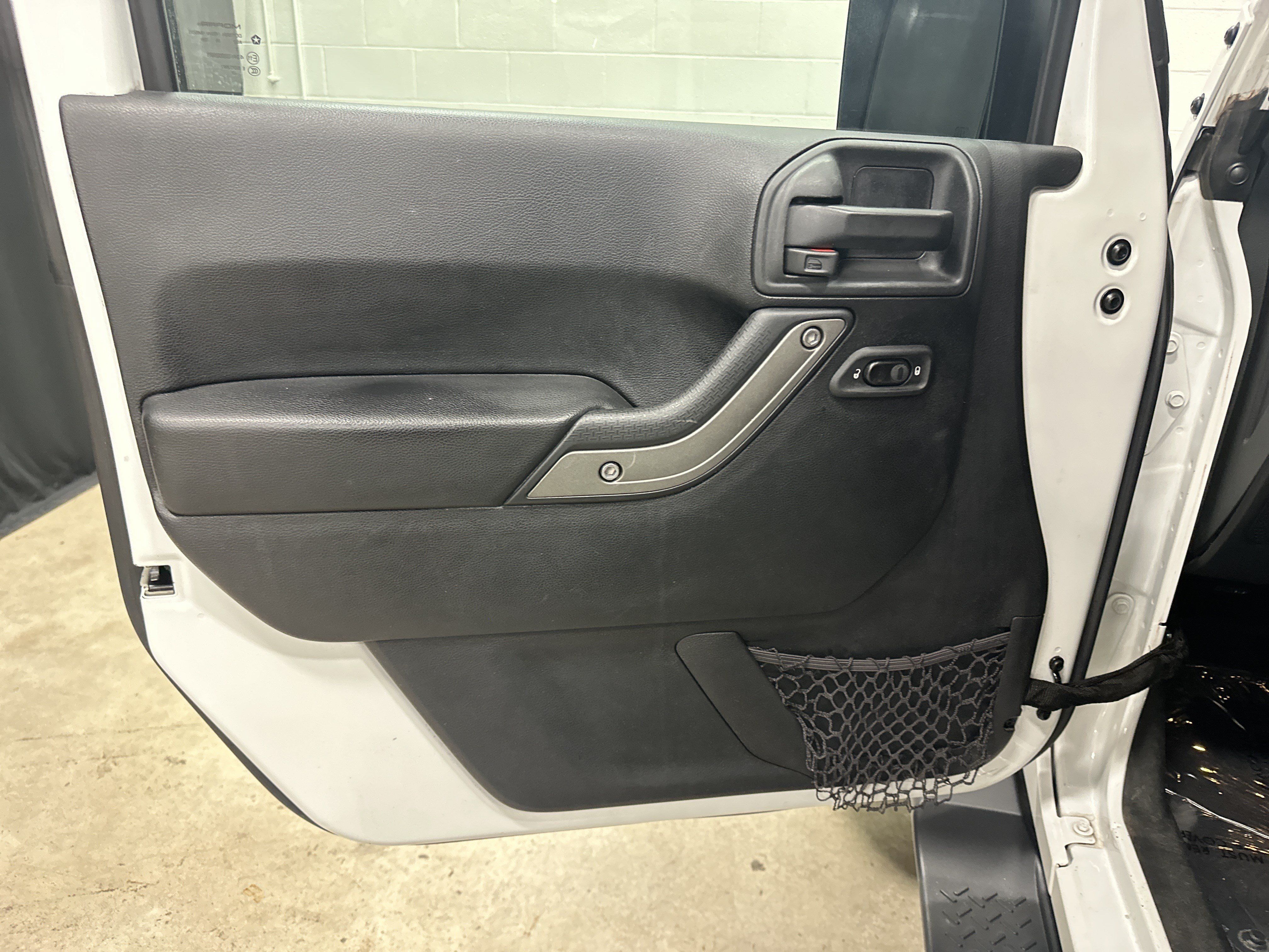 Used 2016 Jeep Wrangler Unlimited Sport w/ Quick Order Package 24S AWD/4WD image 14