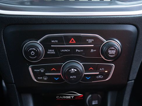 Used 2020 Dodge Charger Scat Pack w/ Driver Convenience Group image 32