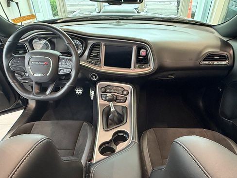 Used 2022 Dodge Challenger R/T Scat Pack RWD image 11