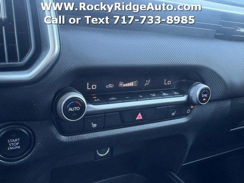 Used 2025 MAZDA CX-50 AWD 2.5 S w/ Premium Package image 15