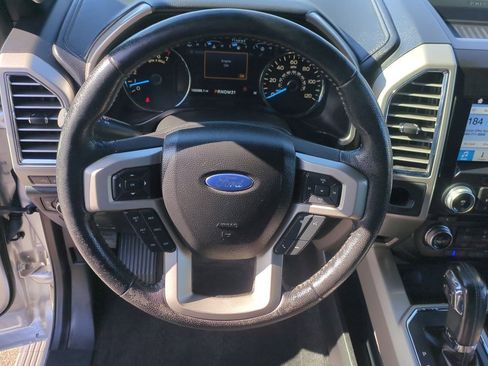 Used 2016 Ford F150 Lariat w/ Equipment Group 502A Luxury image 11