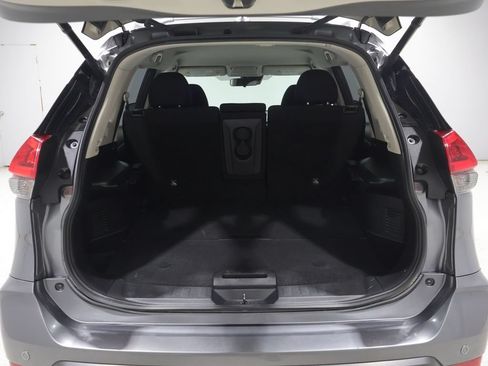 Used 2020 Nissan Rogue SV AWD/4WD image 4