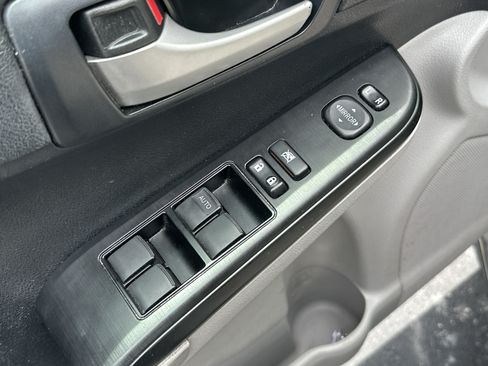 Used 2014 Toyota Camry LE FWD image 5