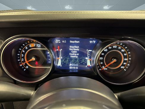 Used 2022 Jeep Wrangler Unlimited Sahara AWD/4WD image 22