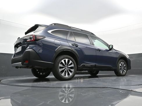 Used 2025 Subaru Outback Limited XT image 27