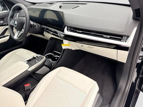 New 2026 BMW X1 xDrive28i w/ Technology Package AWD/4WD image 16