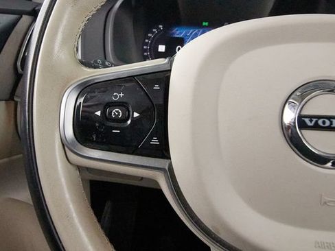 Used 2023 Volvo XC90 B6 Plus w/ Protection Package Premier AWD/4WD image 18