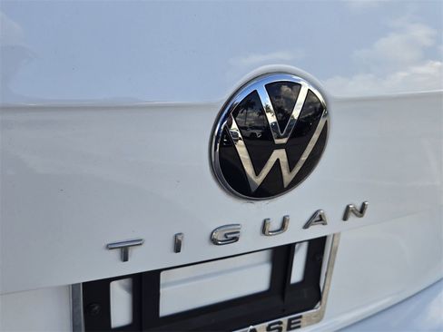 Certified 2022 Volkswagen Tiguan S image 14