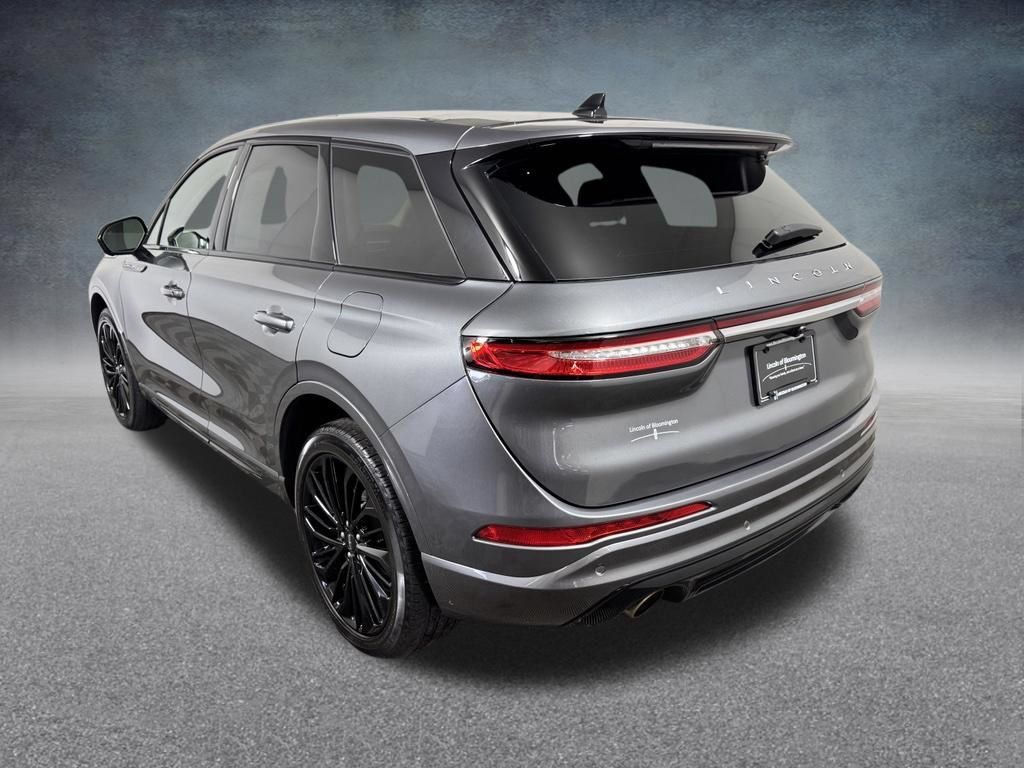 Used 2023 Lincoln Corsair AWD w/ Equipment Group 101A image 5