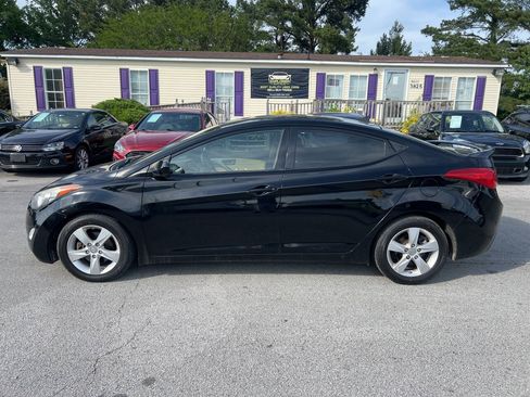 Used 2013 Hyundai Elantra GLS w/ Preferred Pkg FWD image 9