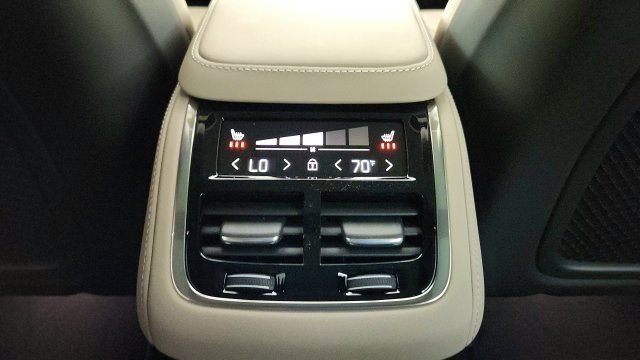 New 2026 Volvo XC90 T8 Plus w/ Protection Package AWD/4WD image 31