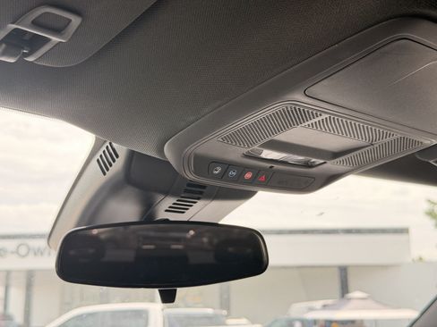 Used 2025 GMC Acadia Elevation FWD image 27