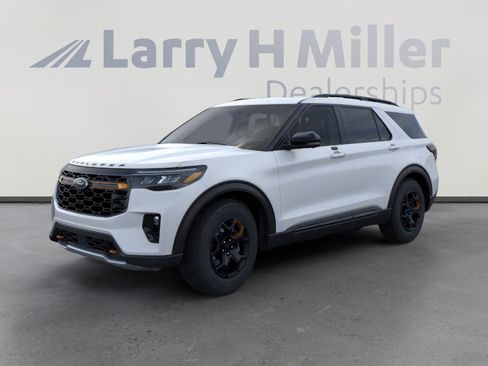 New 2026 Ford Explorer Tremor AWD/4WD image 1