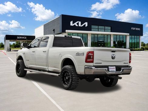 Used 2019 RAM 2500 Laramie AWD/4WD image 7