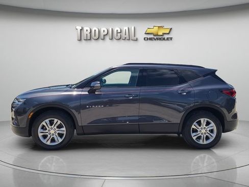 Used 2021 Chevrolet Blazer LT FWD image 2
