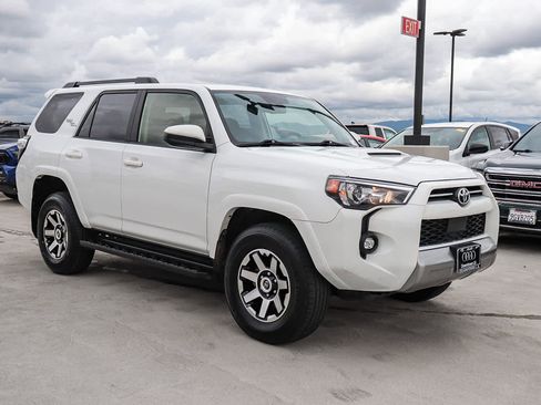 Used 2024 Toyota 4Runner TRD Off-Road image 3