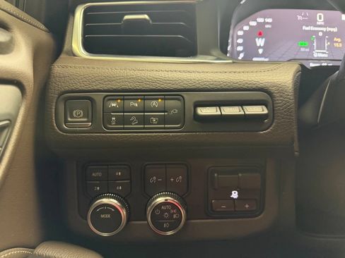 Used 2022 GMC Yukon Denali w/ Max Trailering Package AWD/4WD image 25