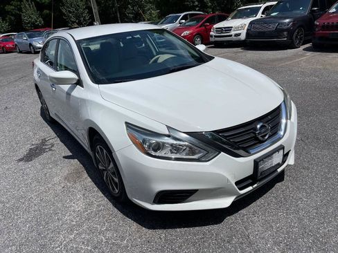 Used 2016 Nissan Altima 2.5 S w/ Power Driver Seat Package image 11