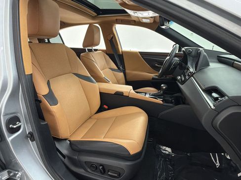 Certified 2023 Lexus ES 350 w/ Premium Package FWD image 26
