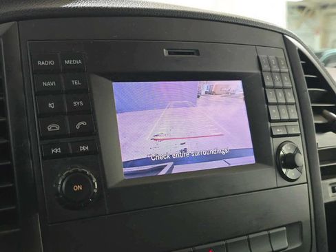 Used 2020 Mercedes-Benz Metris image 43