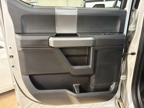 Used 2016 Ford F150 XLT w/ Equipment Group 302A Luxury AWD/4WD image 30