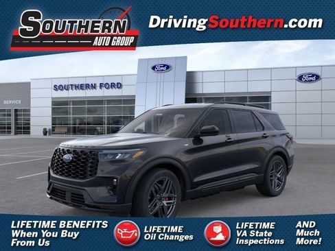 New 2026 Ford Explorer ST-Line w/ ST-Line Street Pack AWD/4WD image 1