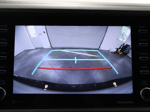 Used 2022 Toyota Tacoma TRD Off-Road w/ Technology Package image 32