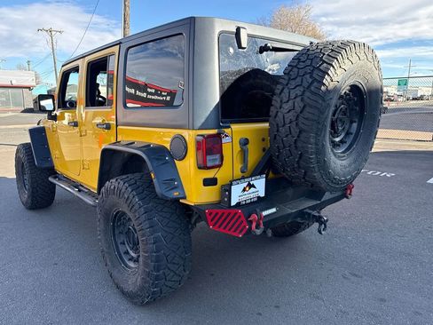 Used 2015 Jeep Wrangler Unlimited Rubicon w/ Connectivity Group image 5