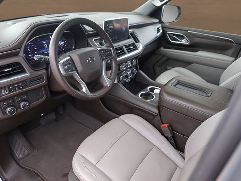 Used 2023 Chevrolet Tahoe Z71 w/ Luxury Package image 10