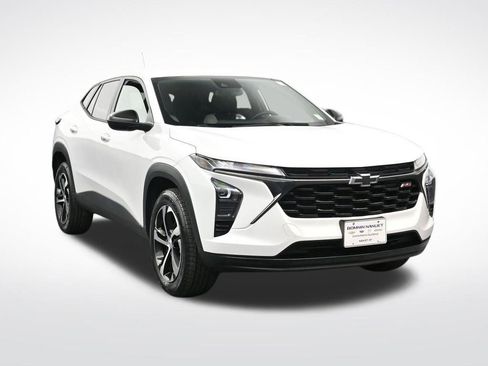 Used 2024 Chevrolet Trax RS image 7