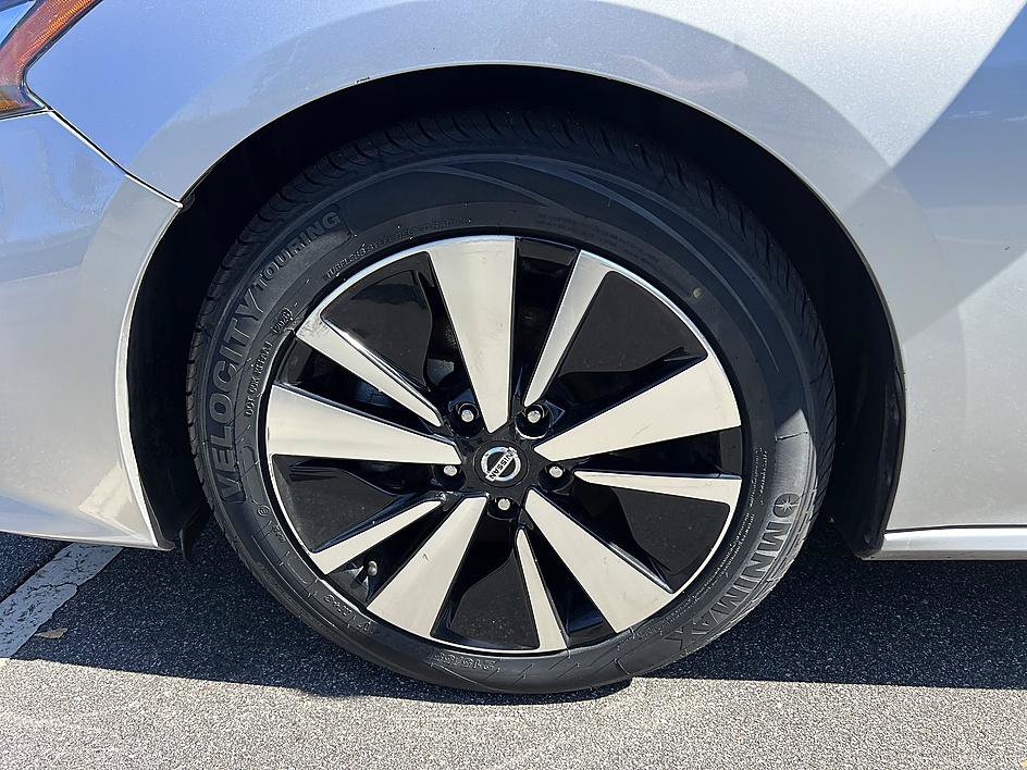 Used 2021 Nissan Altima 2.5 SV FWD image 11