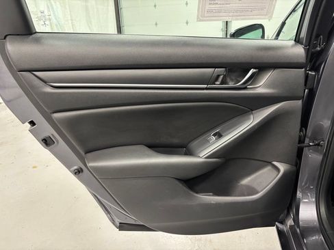 Used 2020 Honda Accord LX image 37