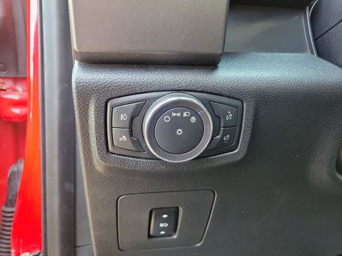 Used 2016 Ford F150 XLT w/ Equipment Group 302A Luxury image 21