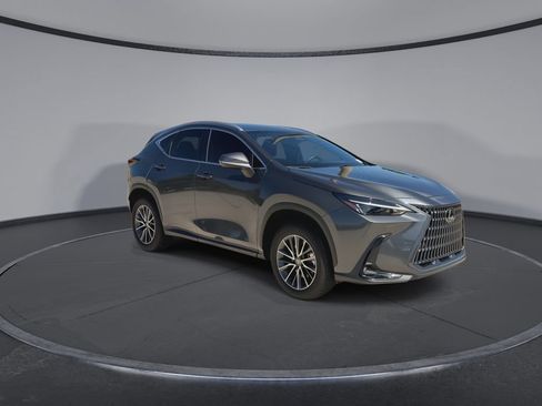 Used 2025 Lexus NX 250 FWD w/ Accessory Package (Z1) image 2