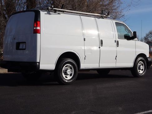 Used 2020 Chevrolet Express 2500 w/ Enhanced Convenience Package image 5