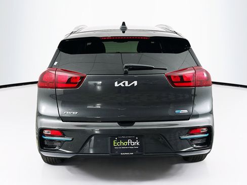 Used 2022 Kia Niro EX image 7