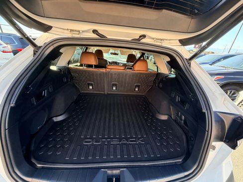 Used 2020 Subaru Outback Touring w/ Popular Package #2 image 28