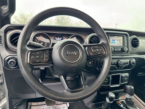 Used 2019 Jeep Wrangler Unlimited Sport image 19