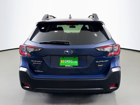 Used 2025 Subaru Outback AWD/4WD image 8