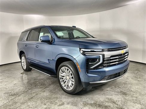 Used 2025 Chevrolet Tahoe LT w/ Sun And Tow Package image 2