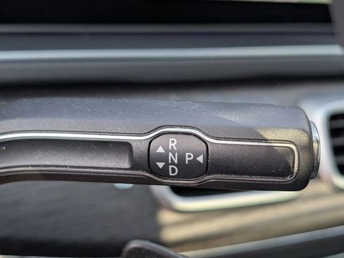 Used 2021 Mercedes-Benz GLS 450 4MATIC image 29