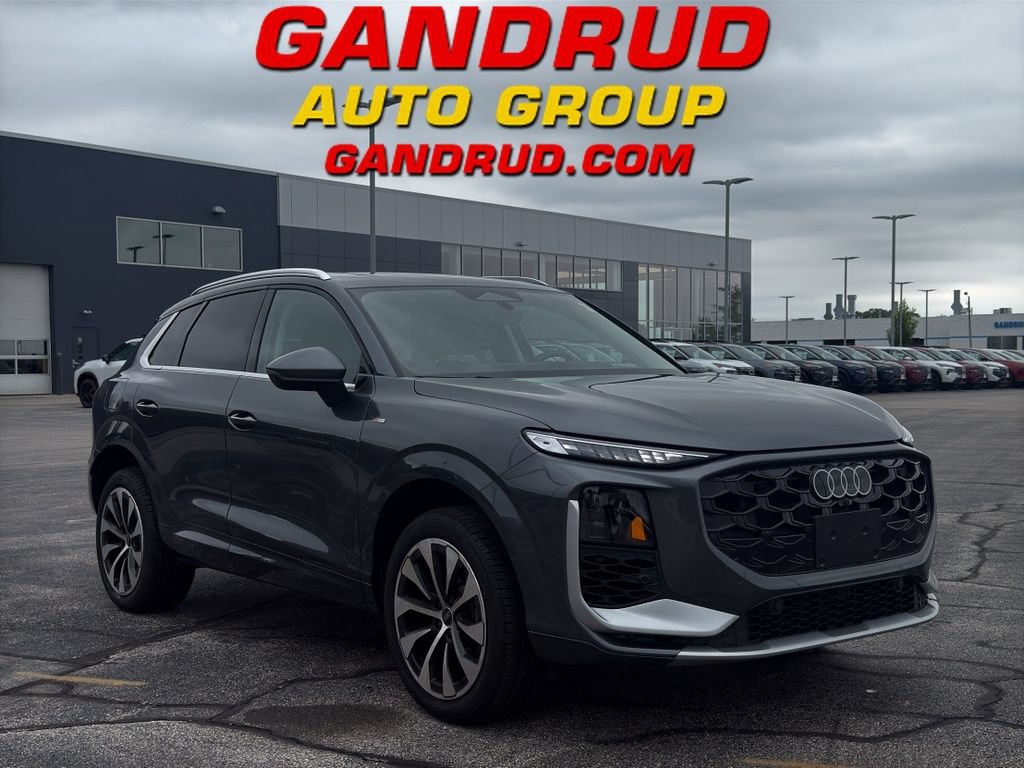 Used 2026 Audi Q3 quattro 2.0T AWD/4WD image 1