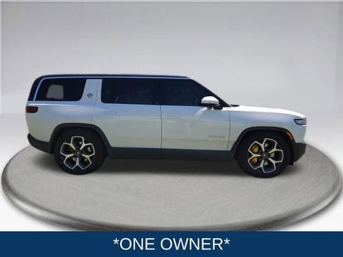 Used 2023 Rivian R1S Adventure image 3